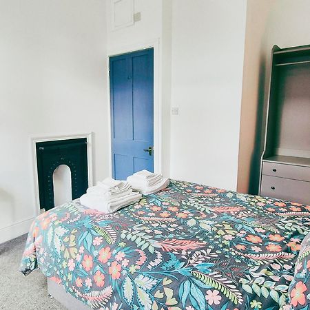 Cozy Room In Modern House Near นอตติงแฮม ภายนอก รูปภาพ